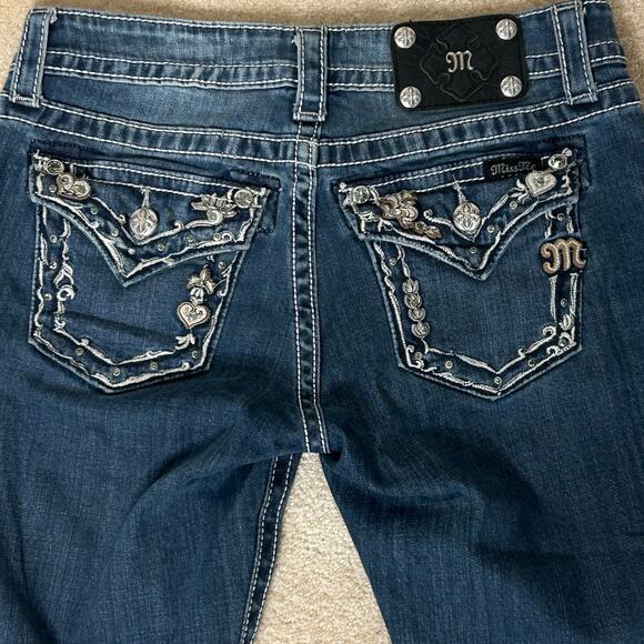 Miss Me Boyfriend‎ Distressed Capri Embellished Jeans Y2K Sz 25W - Picture 6 of 11